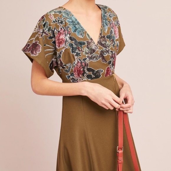 Hemant + Nandita Green Velvet Floral Midi Dress 2 - Picture 2 of 11